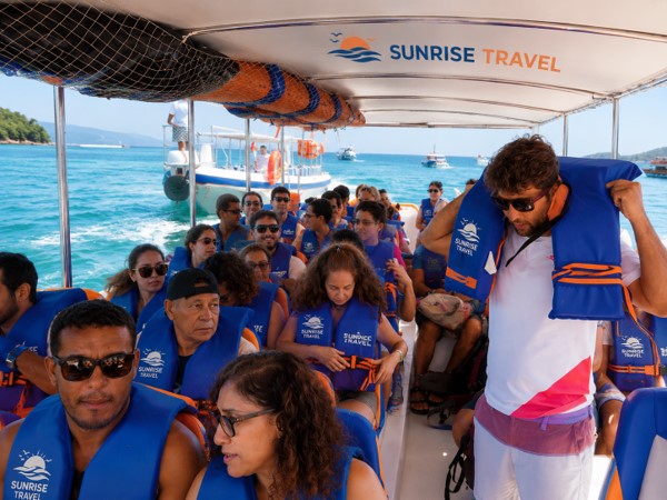 Travessia marítima Angra x Ilha Grande
